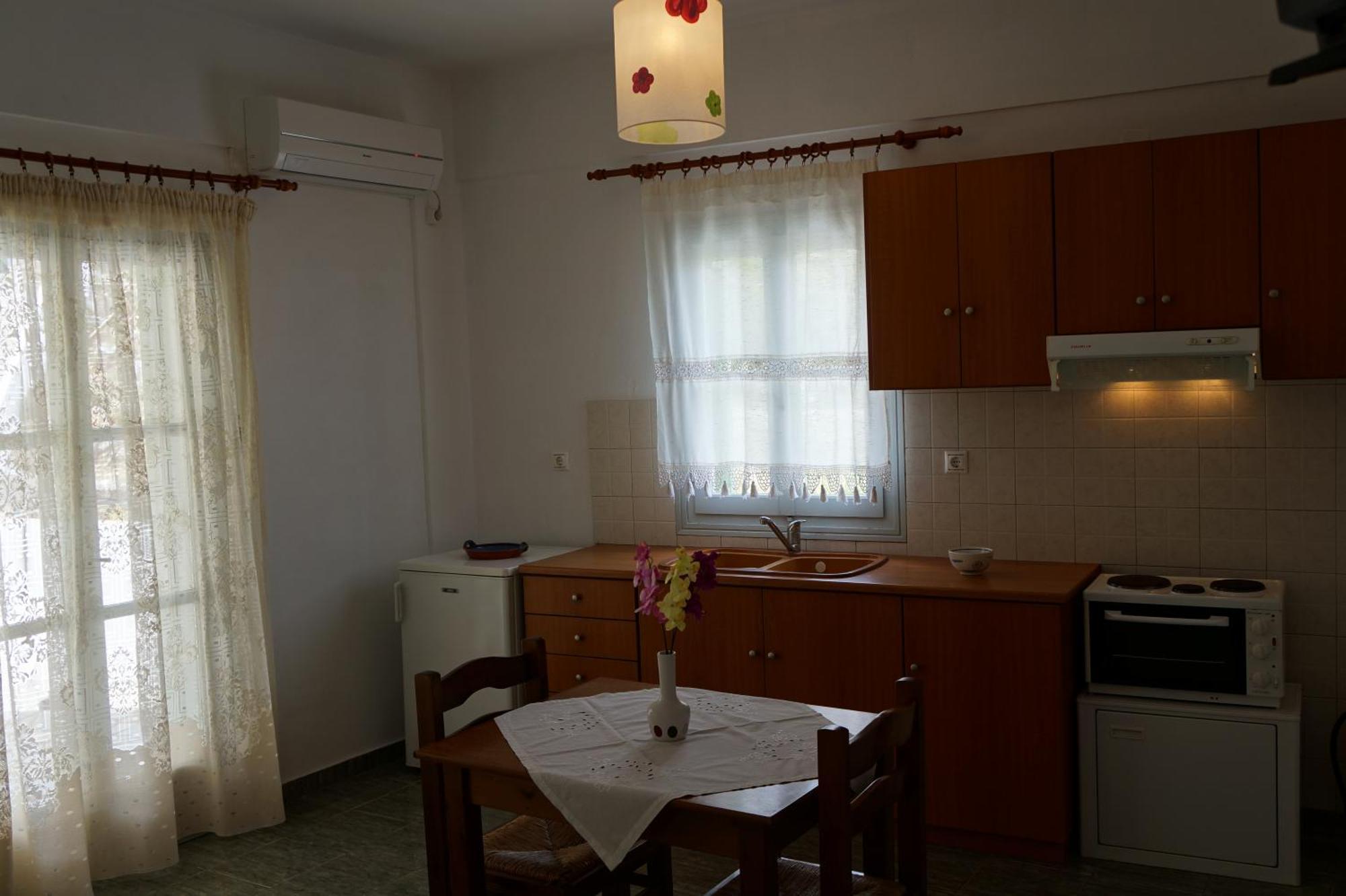 Klados Studios & Apartments Cherronisos  외부 사진