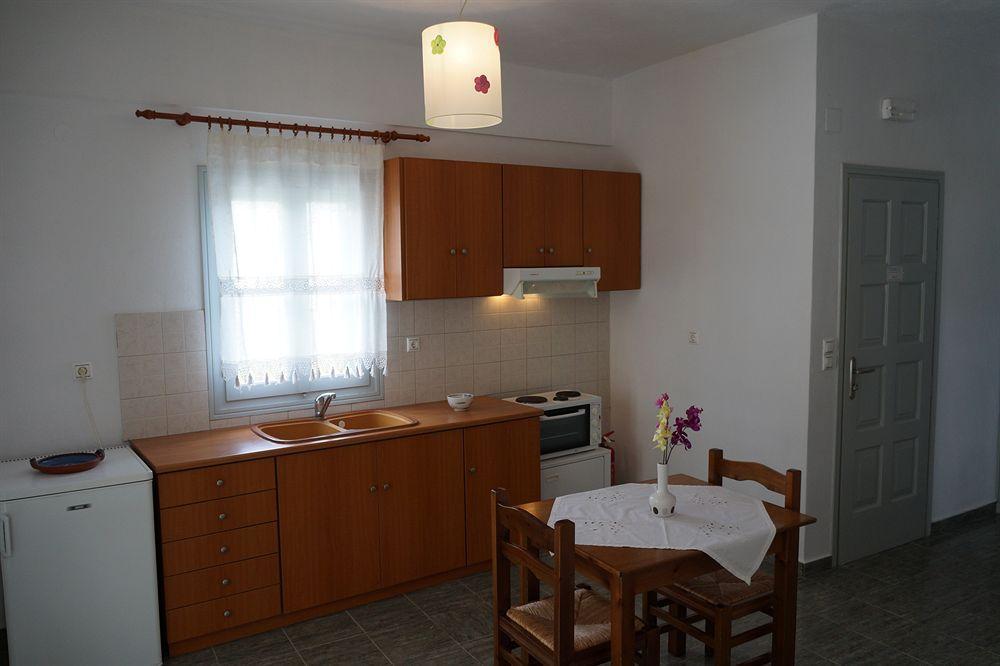 Klados Studios & Apartments Cherronisos  외부 사진