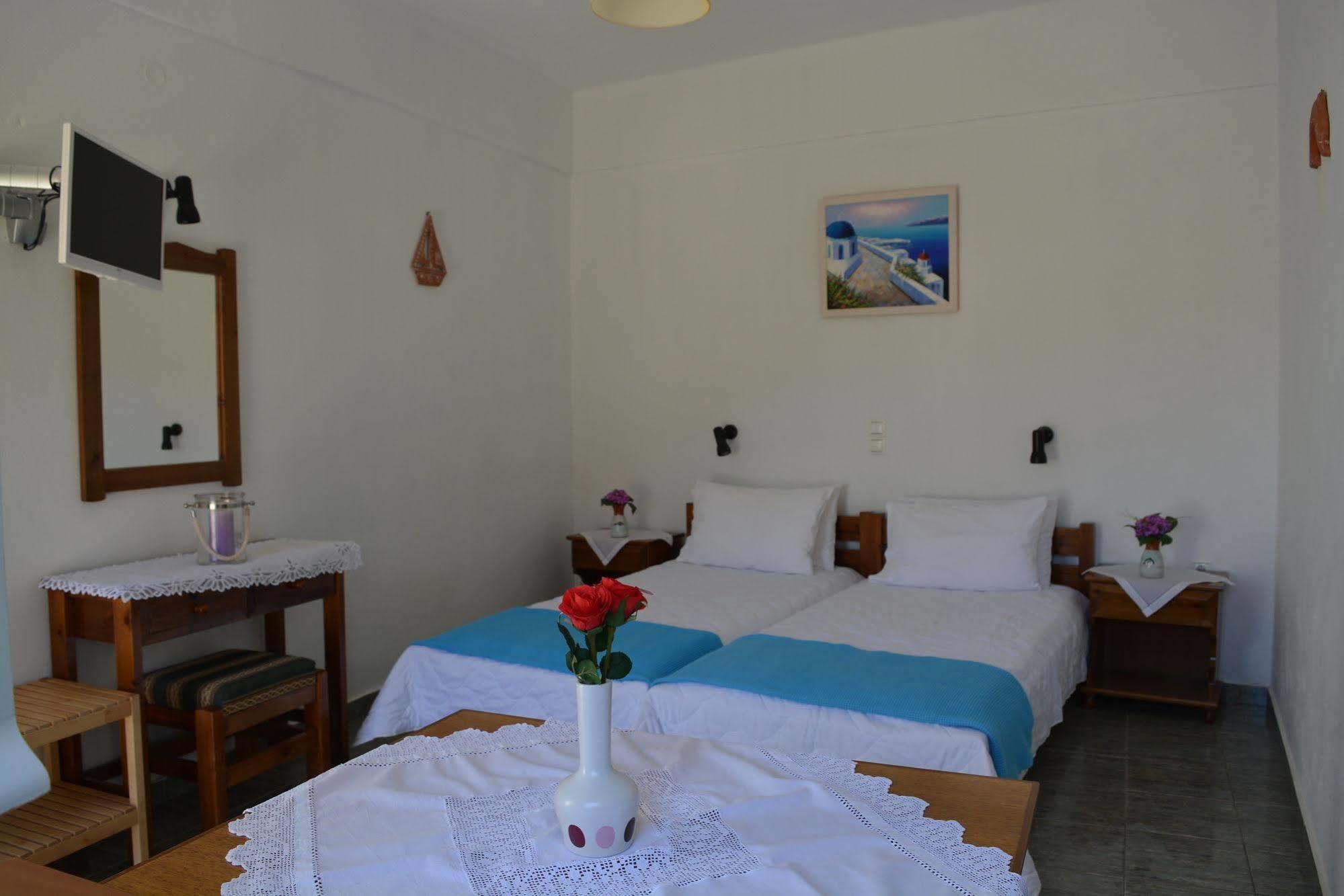 Klados Studios & Apartments Cherronisos  외부 사진