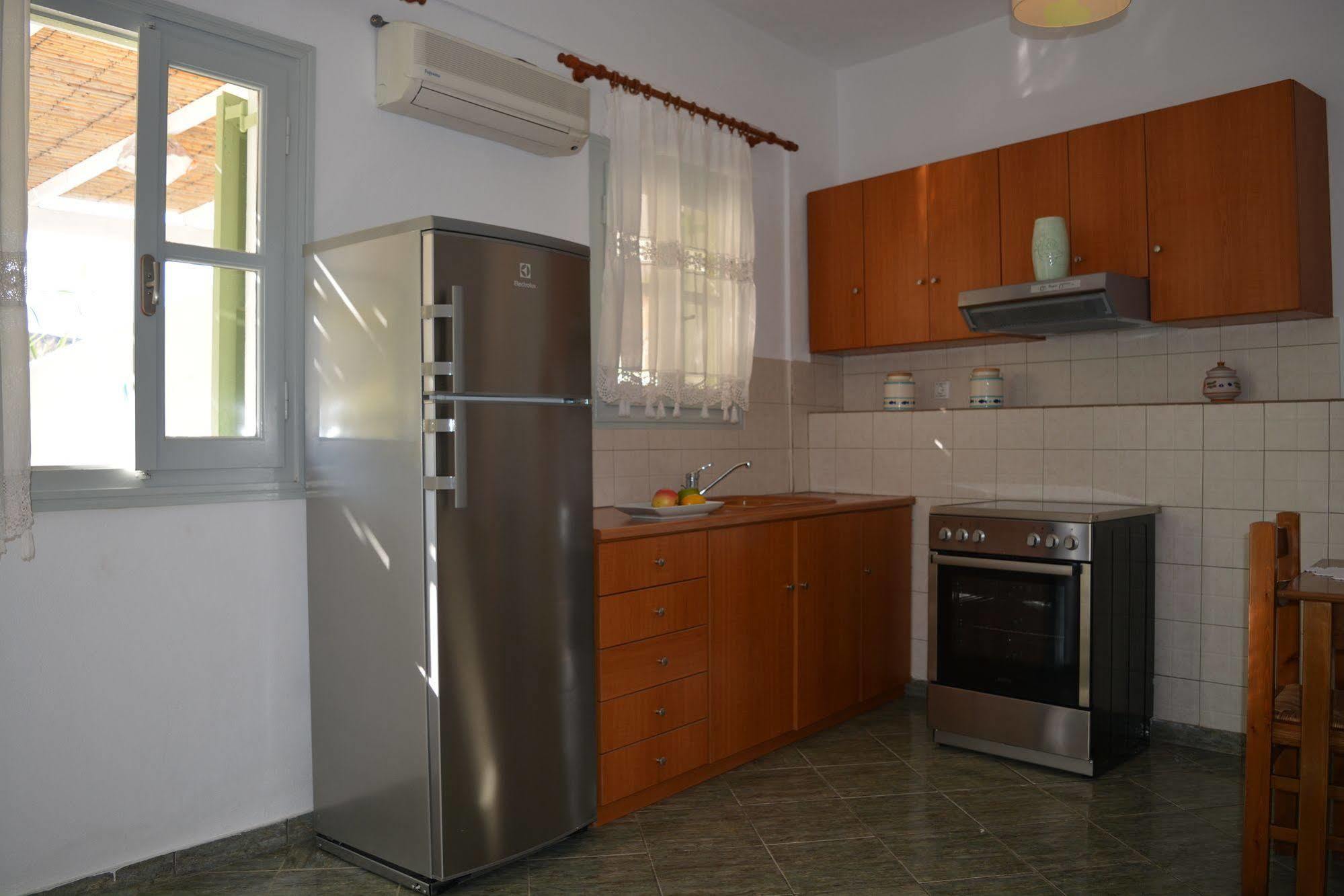 Klados Studios & Apartments Cherronisos  외부 사진